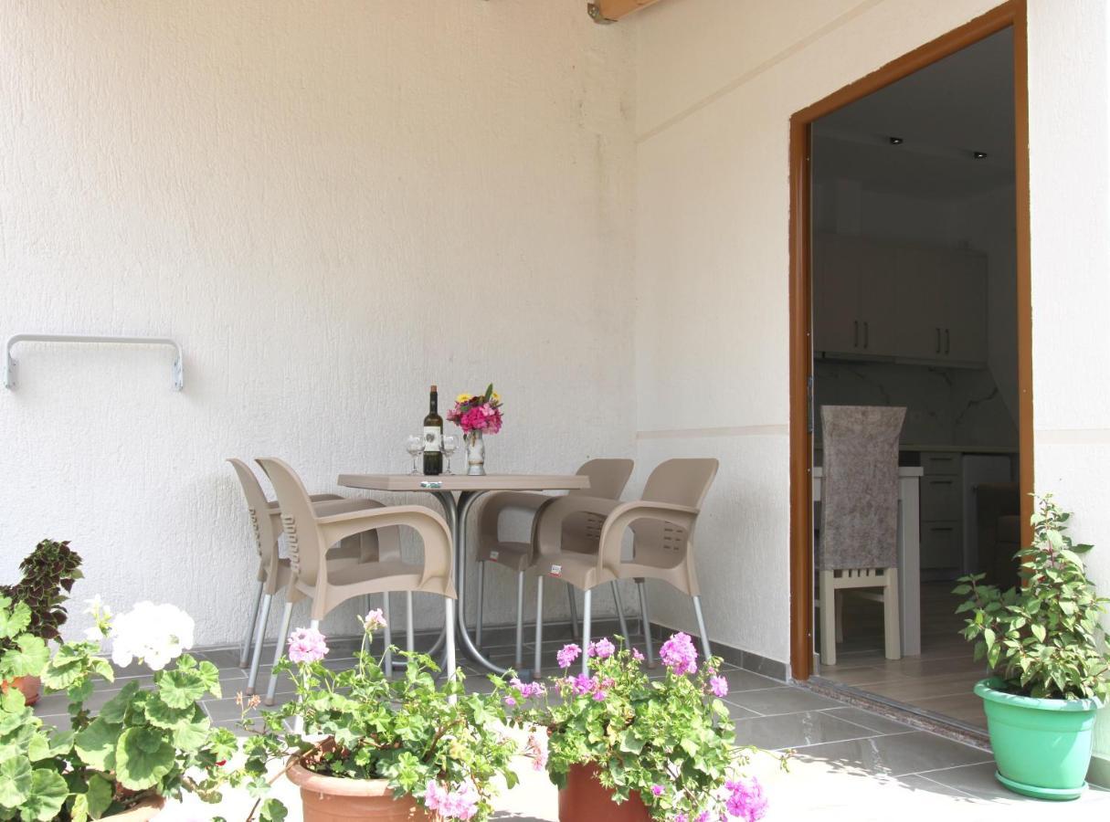 Garden Vila Ermali 卡萨米尔 外观 照片